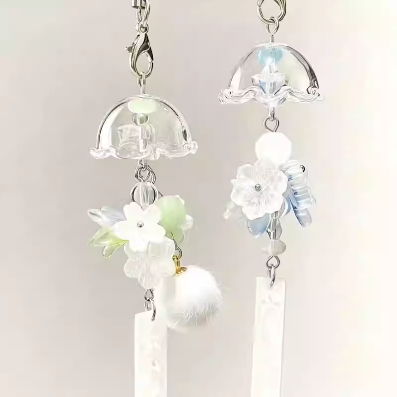 Jasmine, Ice and Snow, Maple Leaf Pendant: High-Value ins Mobile Phone Chain, Bag Keychain, Versatile Couple and Best Friend Ornament