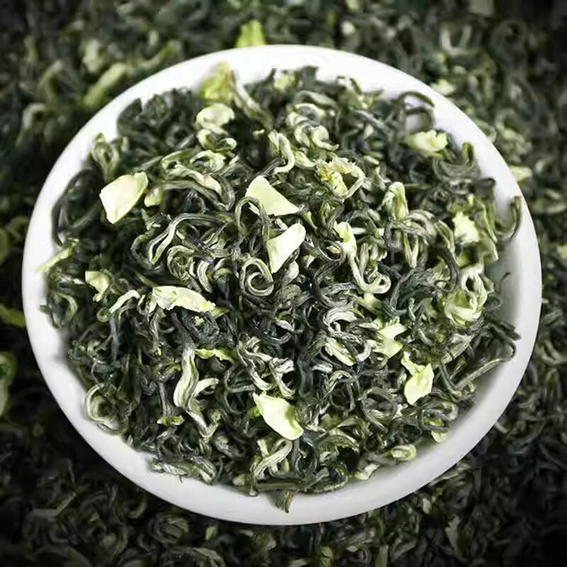 Authentic Jasmine Tea Gift Box, 2025 New Harvest, Premium Strong Aroma Green Tea, Ideal New Year Gift for Elders